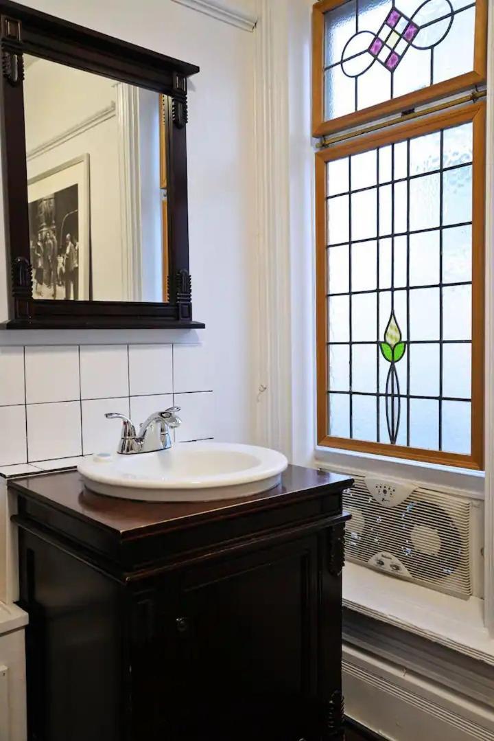 Vancouver Hideaway Guesthouse Zewnętrze zdjęcie