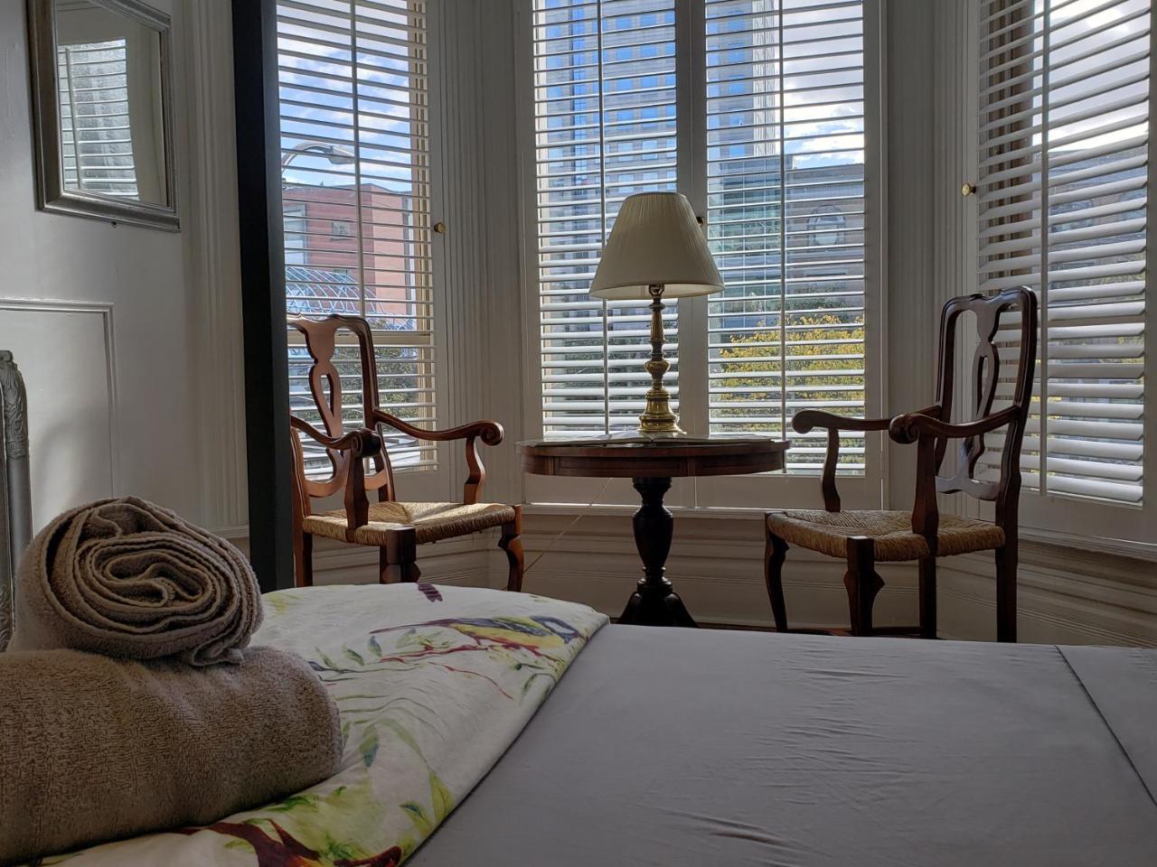 Vancouver Hideaway Guesthouse Zewnętrze zdjęcie